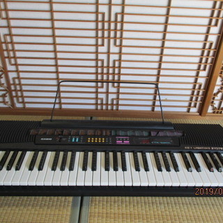 CASIO 光ナビゲーション　キーボード　CTK-529　