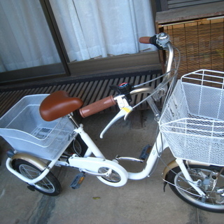 ５/１９下見ＯＫ・即受け渡し 三輪自転車 三輪車 お年寄りに・お買い物に・荷物カゴ付
