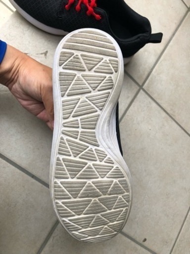 Gu スニーカー 軽いです ゆいゆい 福音寺の靴 スニーカー の中古あげます 譲ります ジモティーで不用品の処分