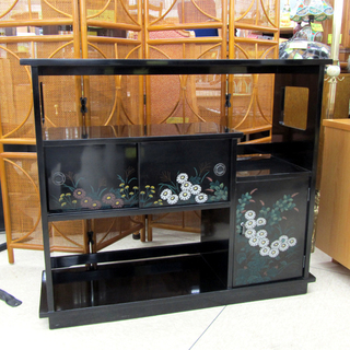 飾り棚 黒塗 蒔絵 花柄 和家具 漆 札幌市西区西野