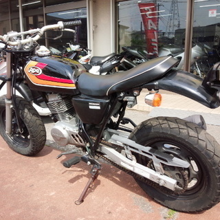 NO.2667　エイプ５０ （ＡＰＥ） クラッチ付き５速ミッション車　カスタムシート　ブラック＆オレンジ　☆彡 NO.2667 エイプ50 （APE） クラッチ付き5速ミッション車