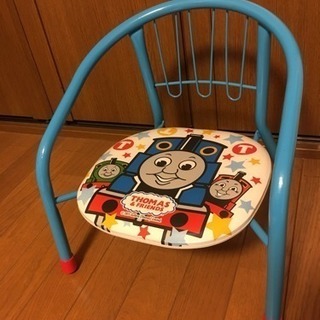 子供用、音の出る椅子！