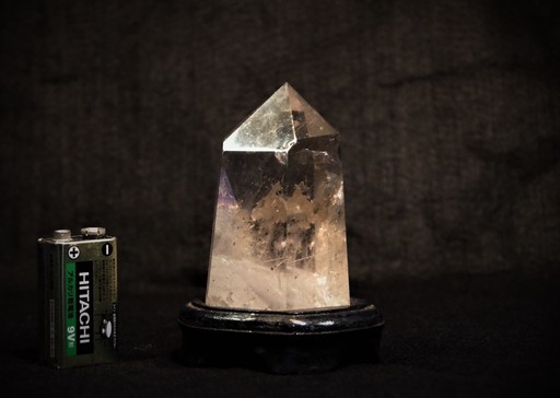 天然石 265ｇブラジル産水晶 ポイント（六角柱）パワーストーン　クリスタル一本剣