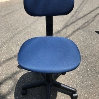 キャスター付 事務椅子 高さ調節可能 座面(約)地面から40〜50cm
