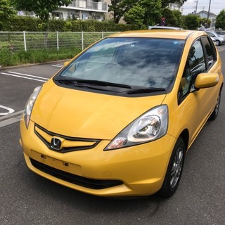 Ｈ２２　フィット　Ｇ　Ｆパッケージ　２年車検整備付き ６．９万キ...