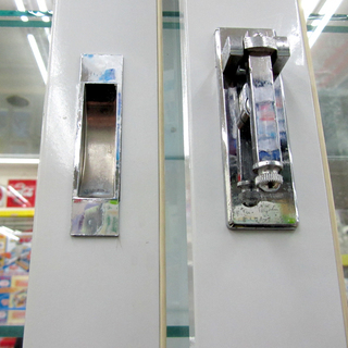 ケビント キャビネット 医療棚 TAIHO KOKI 飾り棚 札幌市西区西野 