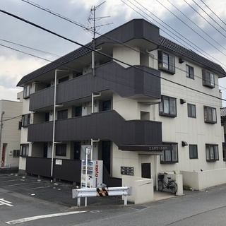 ≪駐車場情報!早い者勝ち!≫エスポワール吉川敷地内駐車場