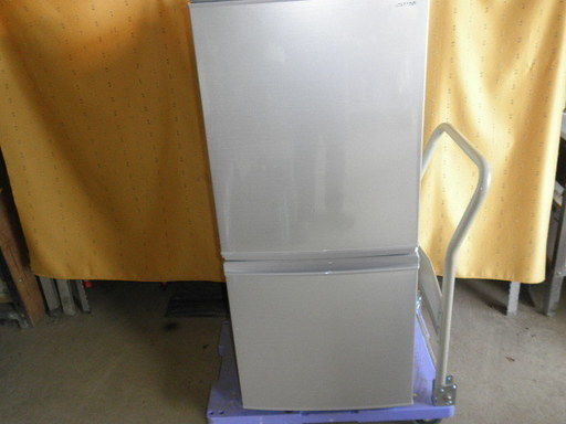 シャープ SHARP　SJ-D14D-S ２ドア ノンフロン冷凍冷蔵庫 ２０１８年 美品
