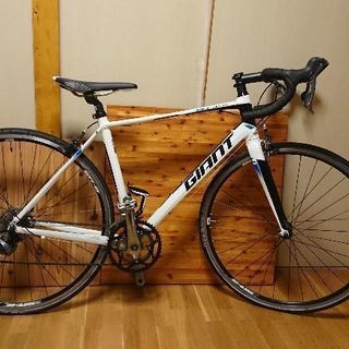 ロードバイク GIANT Defy4 2015モデル