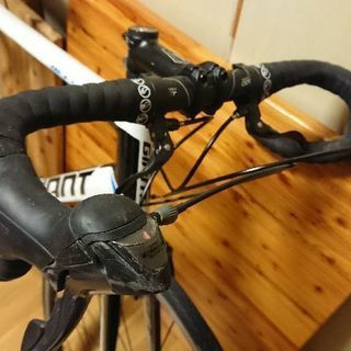 ロードバイク GIANT DEFY4 正規品 (付属品フルセット)