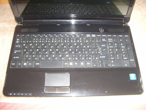 Core i3 ノートパソコン　LIFEBOOK AH530/1B  すぐに使用できます
