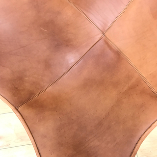 CUERO（クエロ）BKFチェア