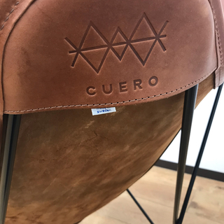 CUERO（クエロ）BKFチェア