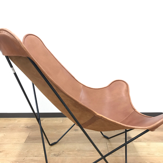 CUERO（クエロ）BKFチェア