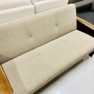 カリモクのソファーが入荷致しました！！