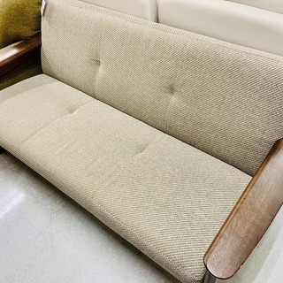 カリモクのソファーが入荷致しました！！