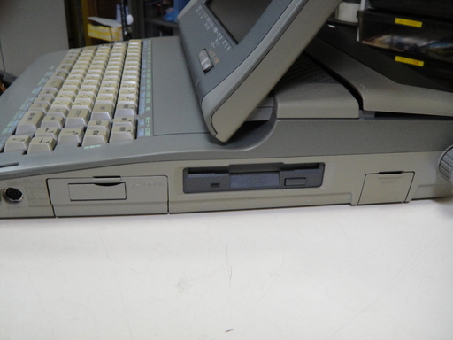 東芝 ワープロ ルポ Rupo JW-V700 パーソナルワードプロセッサー 東芝 ワープロ ルポ Rupo JW-V700 パーソナルワードプロセッサー