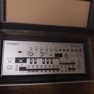 Roland TB-03 TB-303復刻版 ローランド シンセサイザー