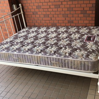 ◇シモンズマットレス◇ベッドフレームセット◇ワイドダブル◇大阪兵庫