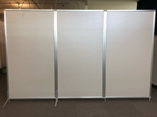 パーテーション3連可動取り外し○[5/20長ーい机くんと一緒にお渡し完了しました]
