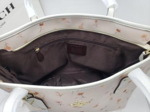 新品 新作 大人可愛い Coachコーチトートバッグ小花柄 ヤマティー 赤嶺の靴 バッグの中古あげます 譲ります ジモティーで不用品の処分
