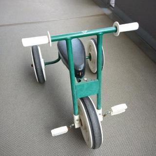 シンプルな三輪車