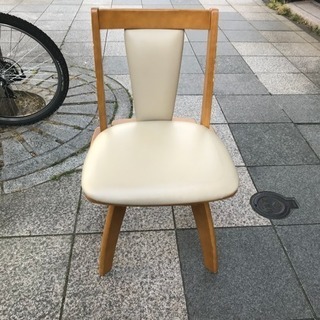 木製 回転式椅子