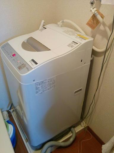 一人暮らしに最適！タテ型全自動　乾燥機付き洗濯機５．５ｋg