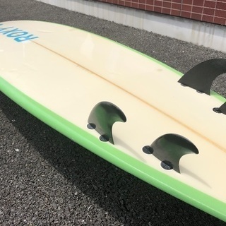 ROXYsurfboard 6’2”×21 1/4×2 5/8