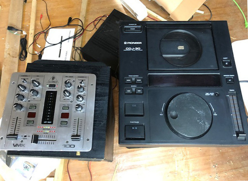 BEHRINGER PRO MIXER VMX100 とPioneer CDJ30のセット