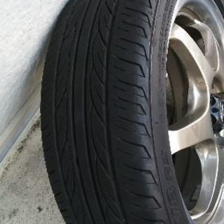 タイヤ付き  4本