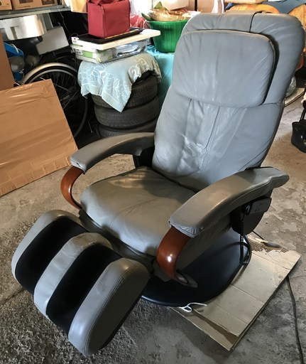 使っていないので、電動ﾏｯｻｰｼﾞ機を売ります。