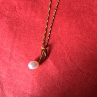【新品・未使用】１８金のネックレスにパールでデザインされた♪（音符）が付いたネックレス − 京都府
