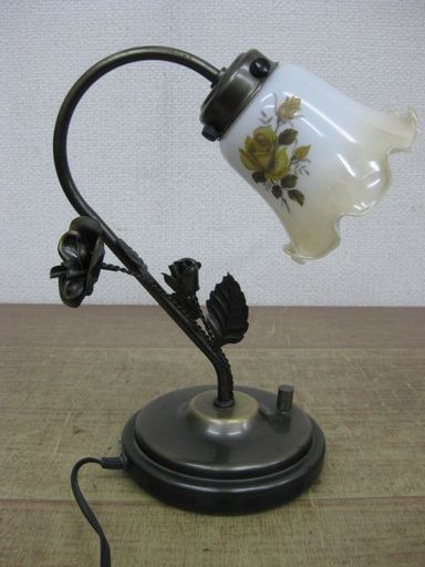 昭和レトロ 卓上スタンド テーブルスタンド 照明器具 バラ インテリア 幅25cm×奥行16cm×高さ33cm