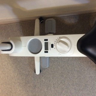 デスクつきエアロバイク