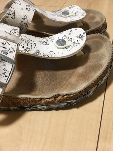 ビルケンシュトック ディズニー サンダル タタミシリーズ しゅん 博多南の靴 サンダル の中古あげます 譲ります ジモティーで不用品の処分