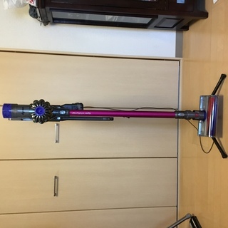 ダイソン V6 fluffy コードレス掃除機スタンド付き(新品オーブントースターおまけ付き)