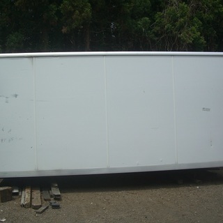 ♪千訳01♪物置♪コンテナ♪訳有♪アルミ箱♪千訳01♪ ♪物置♪コンテナ♪激安♪後ろドアなし♪アルミ箱♪千0001