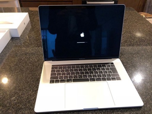 ★MacBook Pro 15.4インチ クアッドコアi7 スペシャルセット★