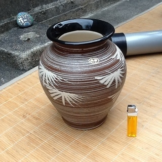 【100円でどうぞ】状態の良い水英の壺、花瓶　花器、陶器