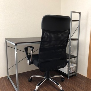 机と椅子のオフィスセット
