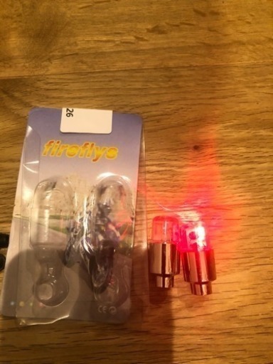 業界最安 バイク車ストロボledタイヤバルブキャップ4個セット レッド Mbb 橿原のアクセサリーの中古あげます 譲ります ジモティーで不用品の処分