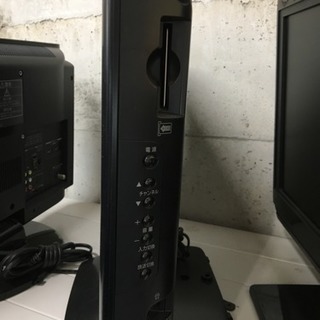東芝　TOSHIBA　REGZA　19型　２００８年製　中古品　リモコン付き