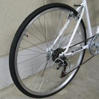 〔新品〕格安クロスバイク（７００－２８ｃ・シマノ製６段変速）国内メーカー製