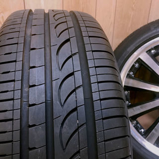 美品　STEINER　VS5 シュタイナー１７×７J　+55　１１４.３　ピレリ　タイヤ 215/50　 PIRELLI　PIRELLI POWERGY　4本セット