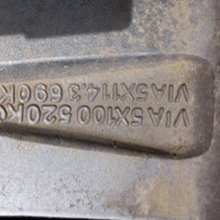 スタッドレスタイヤ付きホイール4本set 16インチ 