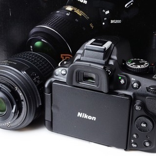 ●WIFISD●簡単自撮り●2410万画素●手ぶれ補正●ニコン D5200 ゆうパック代引き発送！送料、代引き手数料無料！
