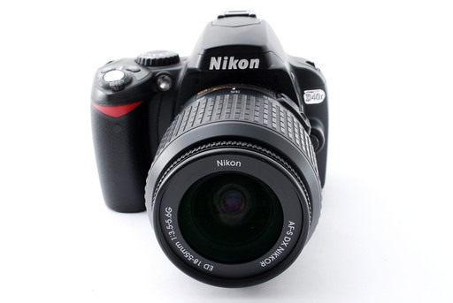 Nikon D40 レンズキット★極上美品★新品8GB SDカード、ストラップ付き！