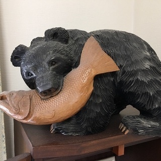 木彫りのクマ