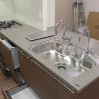 展示品 タカラスタンダード 対面セミフラットキッチン 高級人造大理石 ...